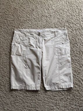 s.Oliver Beige Cargo Shorts Women’s EU 42 Casual Utility Bermuda Shorts